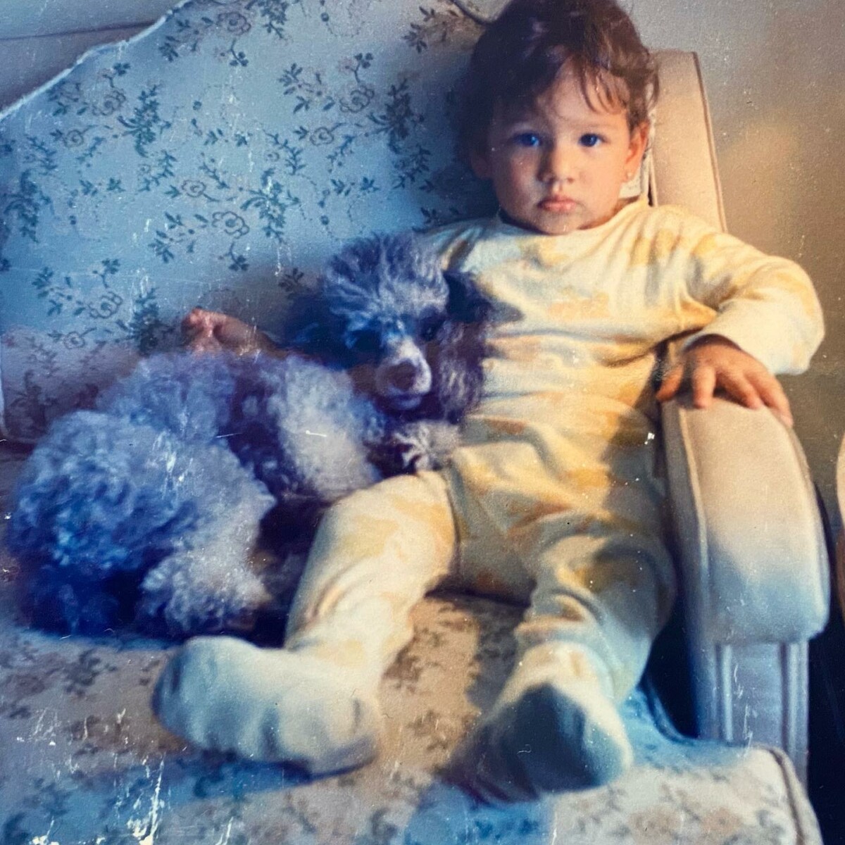 #tbt Baby me and what do I see? Tenderness & ingenuity and what comes to me is - be kind to yourself, listen to your voice, love your inner child, play 🧡 #throwbackthursday #throwback #babygirl #love #life #kindness